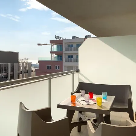 Refined Comfort Getaway In Lignano アパート