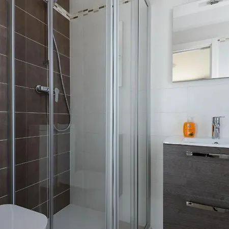 Refined Comfort Getaway In Lignano アパート リニャーノ・サッビアドーロ