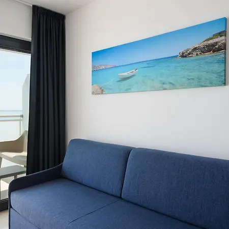 Refined Comfort Getaway In Lignano アパート *